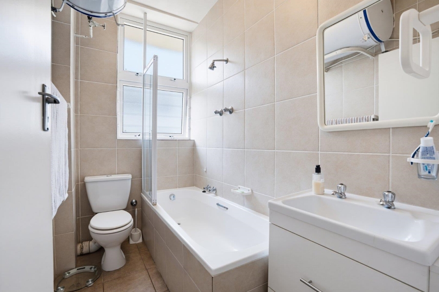 2 Bedroom Property for Sale in Milnerton Western Cape